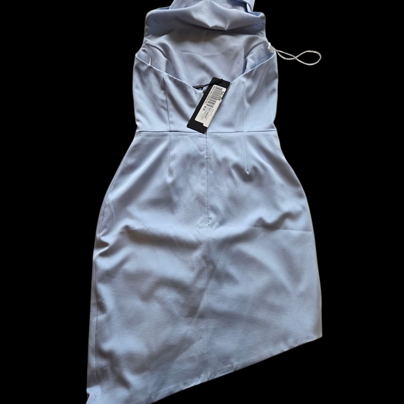 Elliatt Sky Blue Asymmetrical Dress - Picture 6 of 12